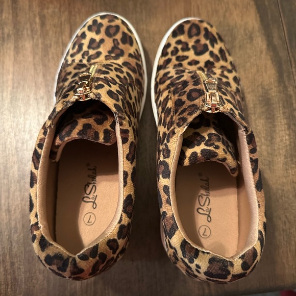 Leopard print wedge sneakers size 7 - Picture 4 of 5